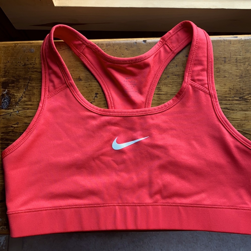 Nike Women’s Razorback sports bra